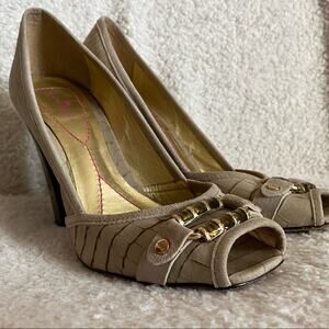 Elaine Turner Shoes Size 9 Tan Embossed Suede Peep Toe Heels “Valerie”